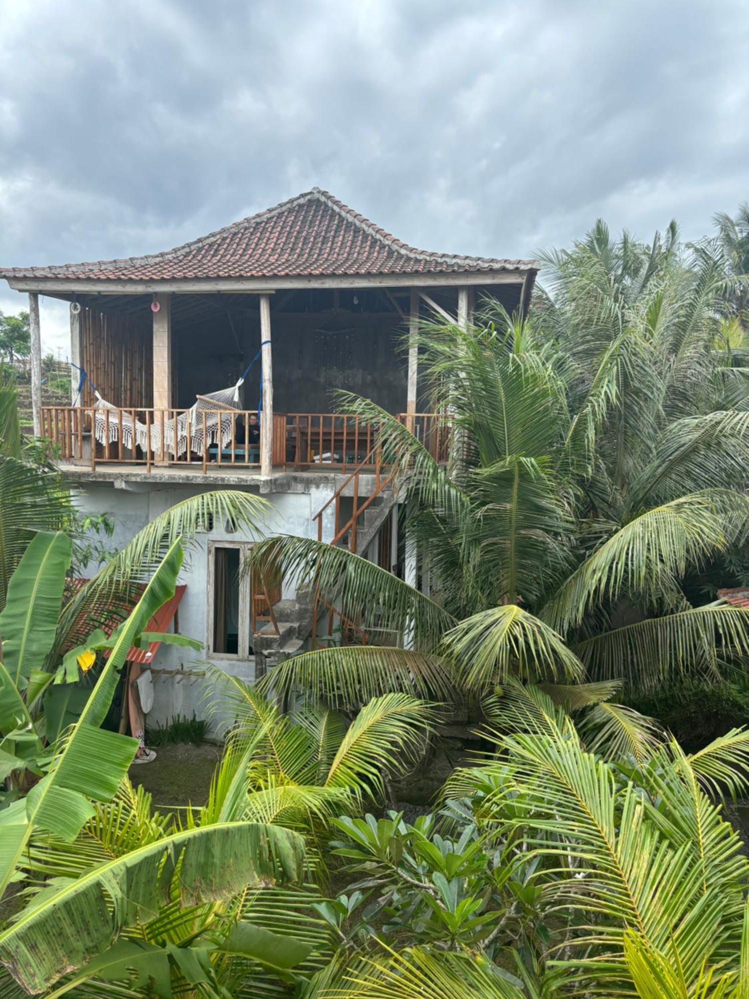 The Nyamo Surf & Stay Pulukan Εξωτερικό φωτογραφία