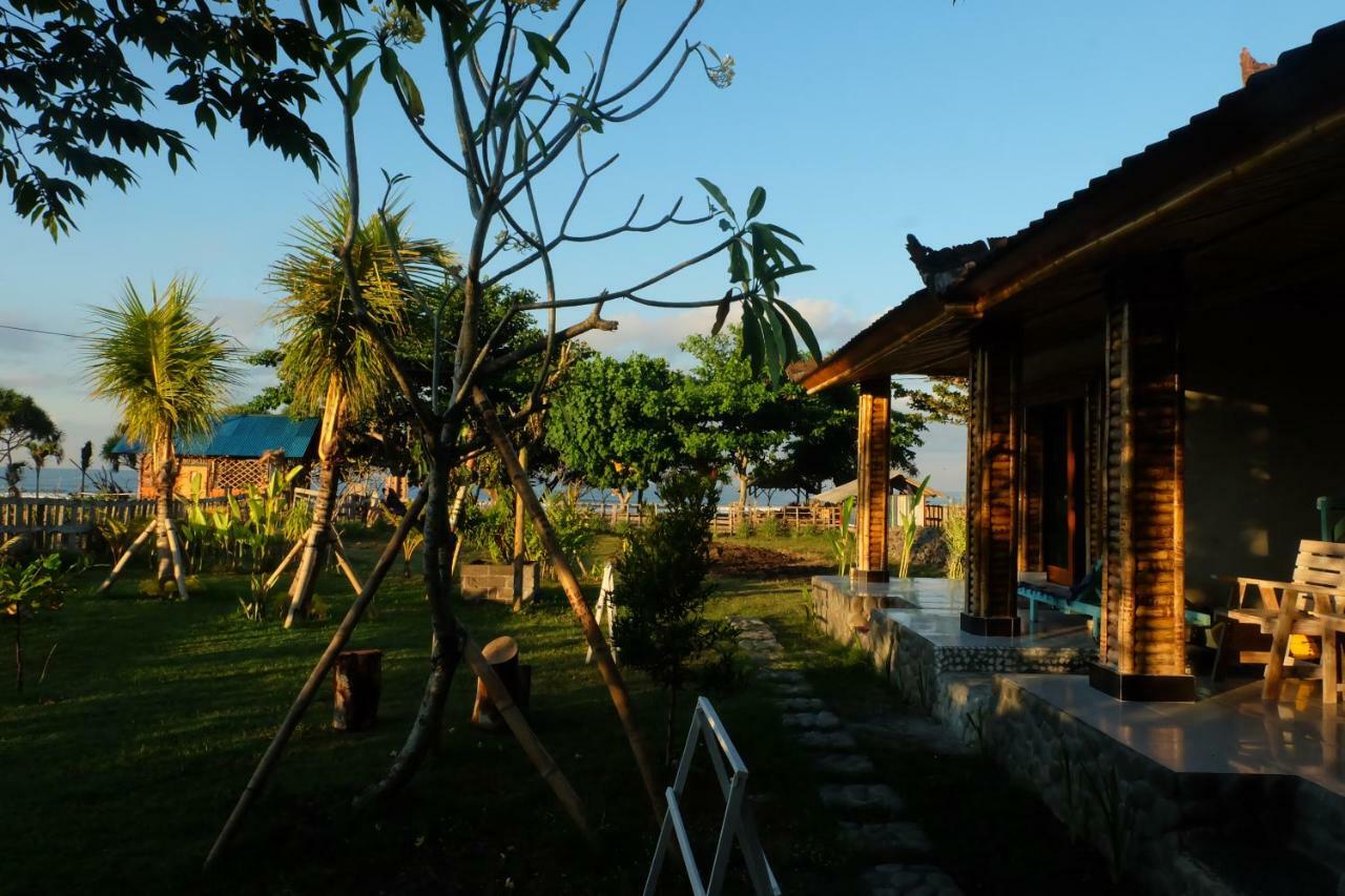 The Nyamo Surf & Stay Pulukan Εξωτερικό φωτογραφία